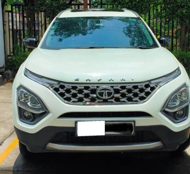 https://images10.gaadi.com/usedcar_image/4594690/original/processed_c662c041-84a1-4bd8-a796-57d199ce9b51.jpg?imwidth=6401