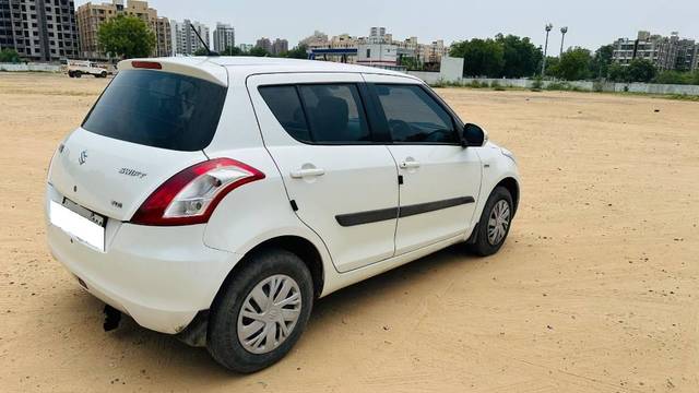 https://images10.gaadi.com/usedcar_image/4594694/original/processed_953ff066-b3ba-4383-a46c-0758d46202f1.jpeg?imwidth=6402