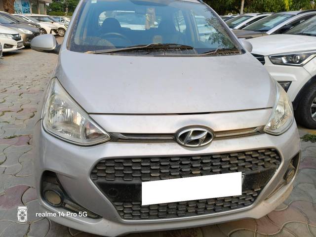 https://images10.gaadi.com/usedcar_image/4594722/original/processed_21d619518236d22640b339ea4f806f9d.jpg?imwidth=6400