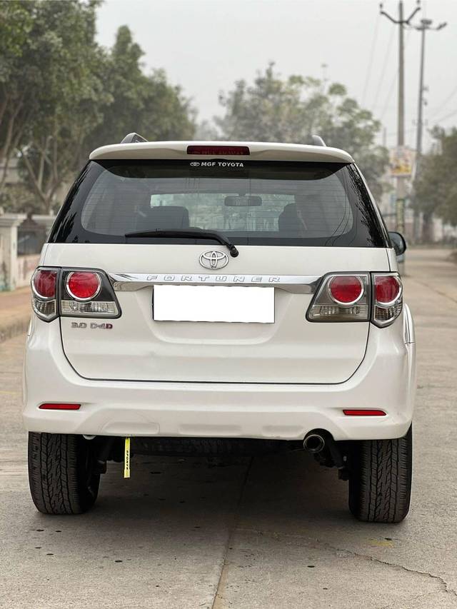 https://images10.gaadi.com/usedcar_image/4594755/original/processed_b1d1f81b-71c5-4ea1-8151-a8da485e3d5d.jpg?imwidth=6401
