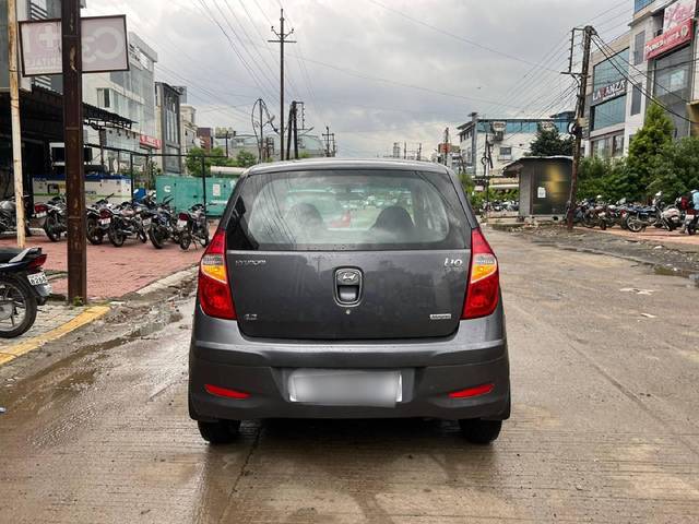 https://images10.gaadi.com/usedcar_image/4594758/original/processed_8e5a8f7eec2f086569a756b27c633d01.jpg?imwidth=6401