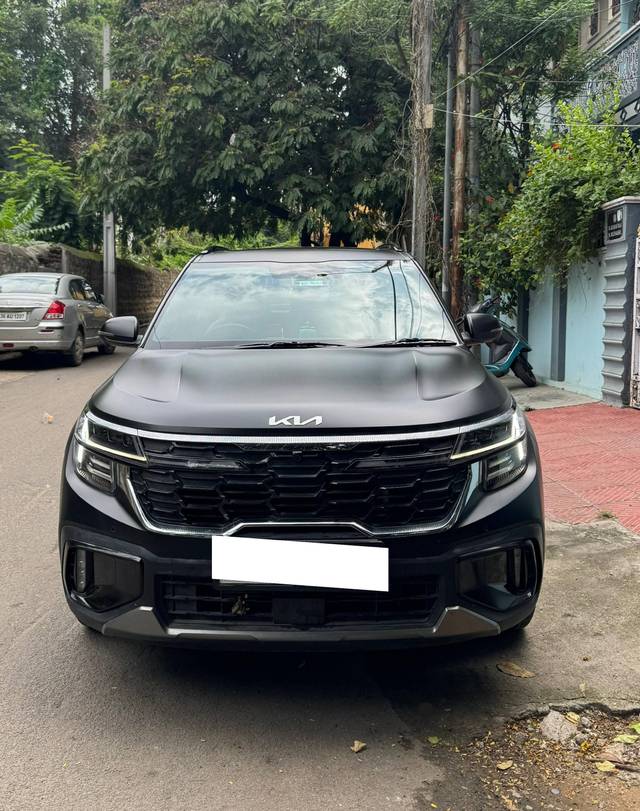 https://images10.gaadi.com/usedcar_image/4594760/original/processed_d47adfeb7c762526f9f18190ba200b42.jpg?imwidth=6400