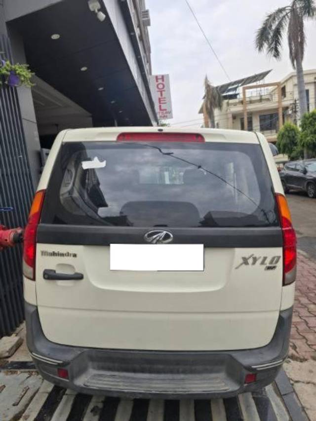 https://images10.gaadi.com/usedcar_image/4594766/original/processed_6a116117-dded-45cb-987f-3fa52cfde2d2.jpg?imwidth=6402
