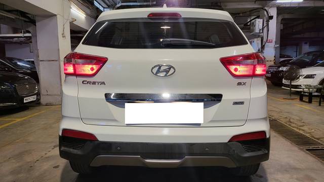https://images10.gaadi.com/usedcar_image/4594792/original/processed_ac7ced93-717b-4d0f-9d6a-58808f6dda7f.jpg?imwidth=6401