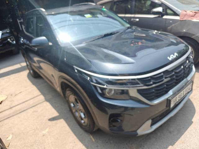 https://images10.gaadi.com/usedcar_image/4594802/original/processed_f720040ca71d75bde970a9a5be39cca1.jpg?imwidth=6400