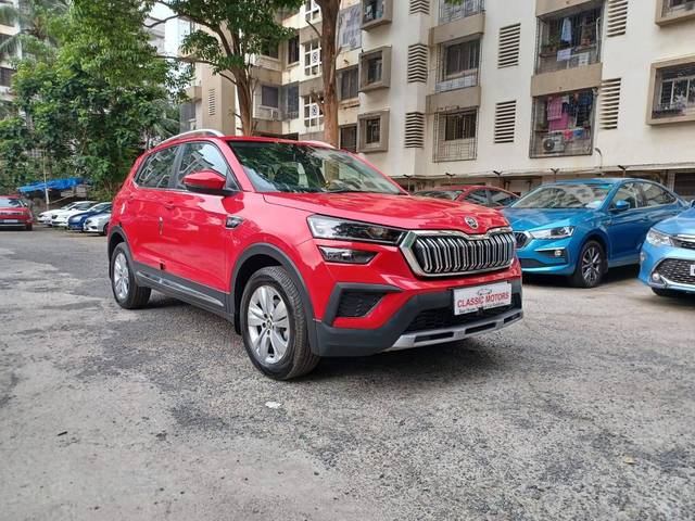 https://images10.gaadi.com/usedcar_image/4594823/original/processed_c3e01c7a4fef2c4df3791fa3d707822a.jpeg?imwidth=6400