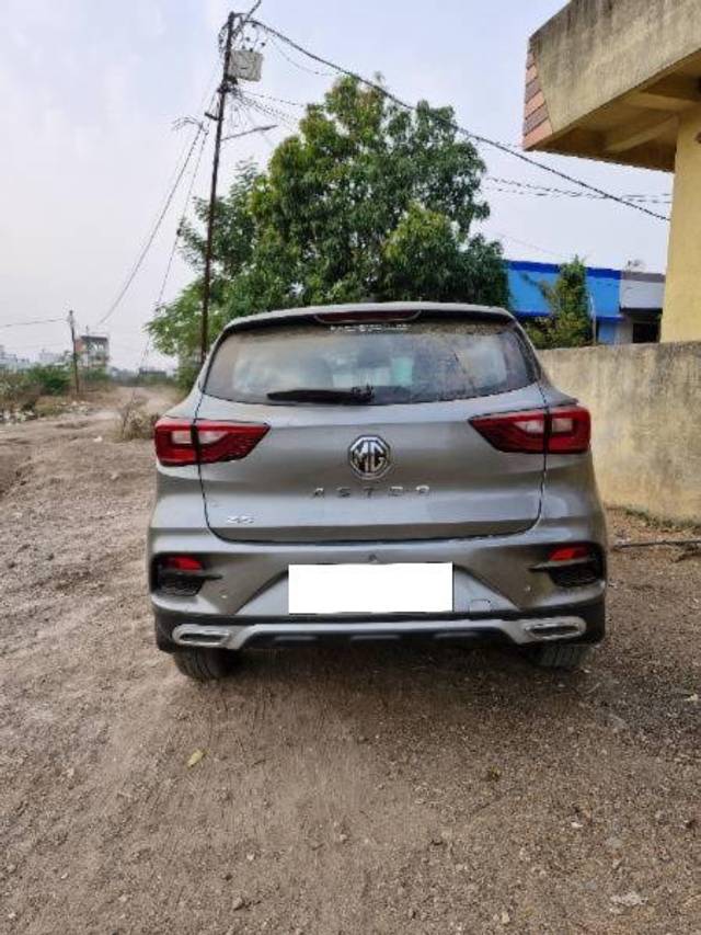https://images10.gaadi.com/usedcar_image/4594840/original/processed_d04e62f0-bb88-4785-8fc3-954fb9c759c0.jpg?imwidth=6401