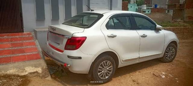 https://images10.gaadi.com/usedcar_image/4594844/original/processed_b1d605a6-ffd5-4f16-994a-449bc6e04cf2.jpg?imwidth=6401