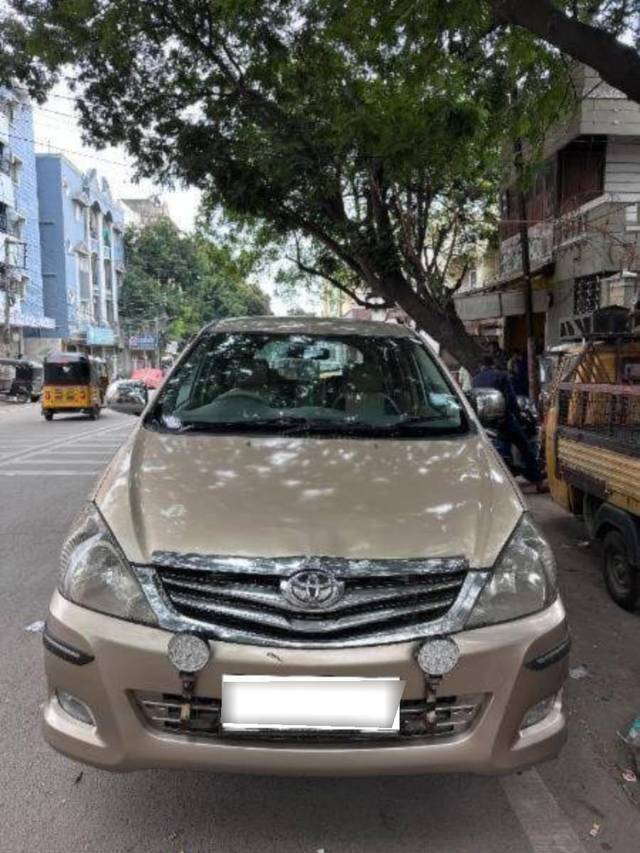 https://images10.gaadi.com/usedcar_image/4594869/original/processed_processed_398f69b7-65d4-49b0-9542-79e886508aed.jpg?imwidth=6400