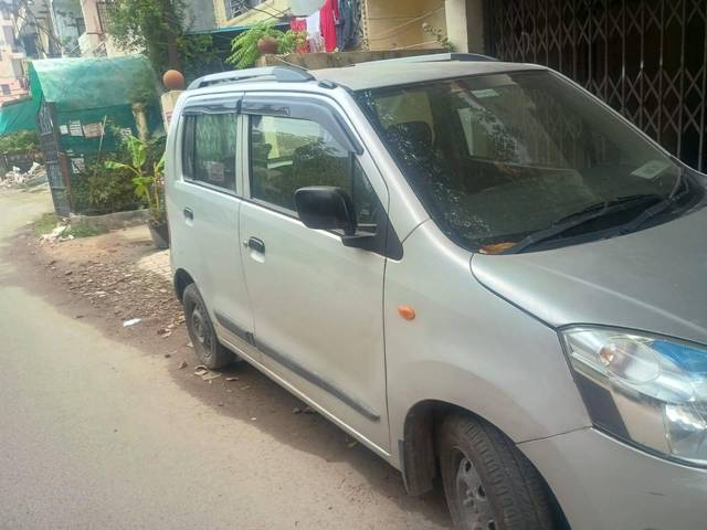 https://images10.gaadi.com/usedcar_image/4594895/original/processed_2ba00084-f893-4750-93df-4543fb498907.jpg?imwidth=6401