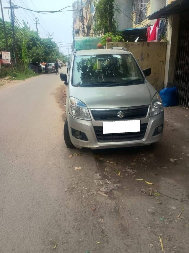 https://images10.gaadi.com/usedcar_image/4594895/original/processed_cbe10c05-347b-498c-9cbb-bcd86e3cc71b.jpg?imwidth=6400