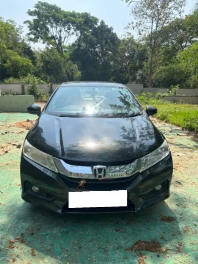 https://images10.gaadi.com/usedcar_image/4594917/original/processed_10558728-7184-4577-903d-3441e174300c.jpeg?imwidth=6400