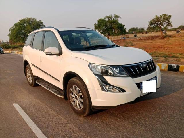 https://images10.gaadi.com/usedcar_image/4594926/original/processed_8a312c9f0bc1b33635dd50c8429040a6.jpg?imwidth=6400
