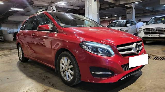 https://images10.gaadi.com/usedcar_image/4594933/original/processed_f7a0a46e-7827-4726-97aa-a41895b691ea.jpg?imwidth=6400