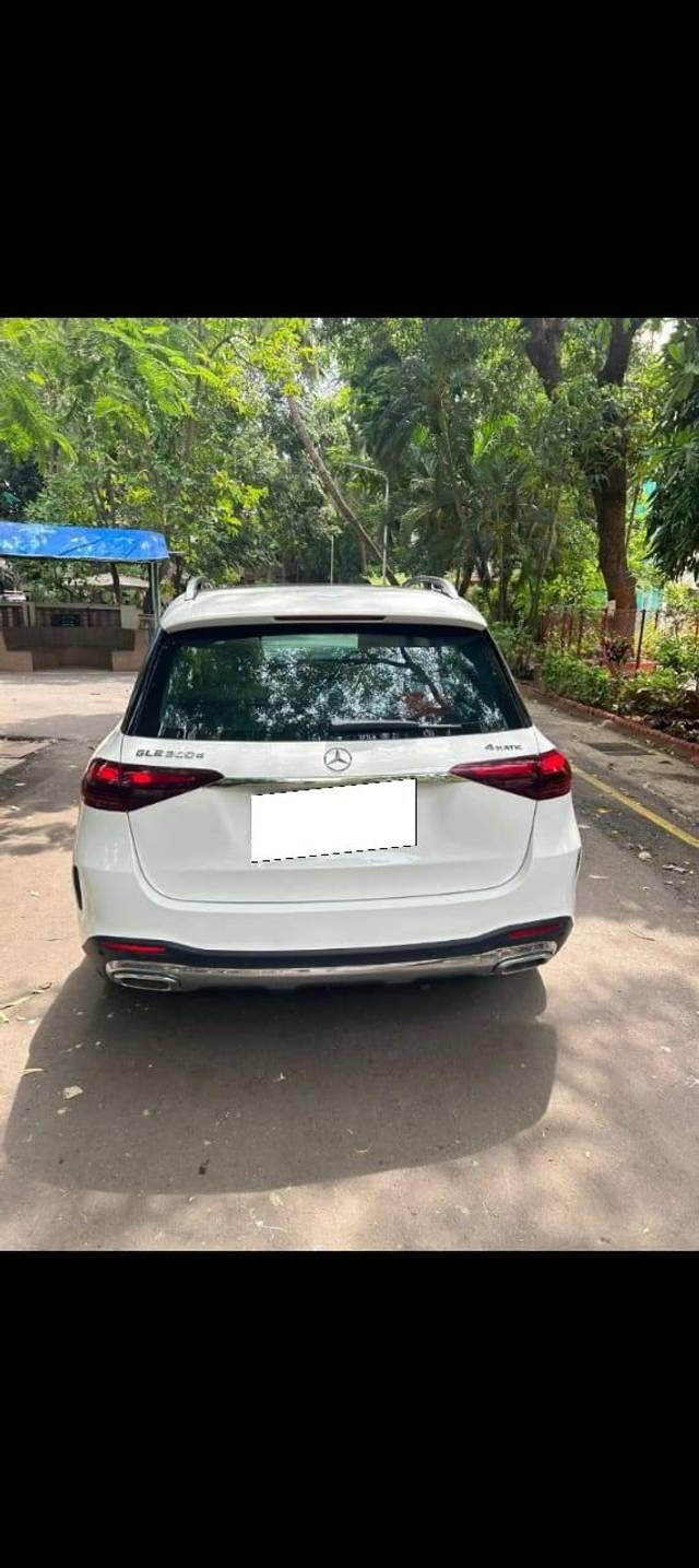 https://images10.gaadi.com/usedcar_image/4594938/original/processed_e60f9e57f60b42a035a070b388e47e47.jpg?imwidth=6401