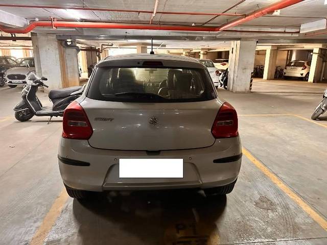 https://images10.gaadi.com/usedcar_image/4594946/original/processed_ca69ad9a-e971-4ec5-a3f7-816d2eb5e5ed.jpeg?imwidth=6402
