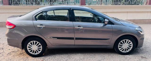 https://images10.gaadi.com/usedcar_image/4594951/original/430f27dcbbeaf3b79b4c05db15d8022a.jpg?imwidth=6401