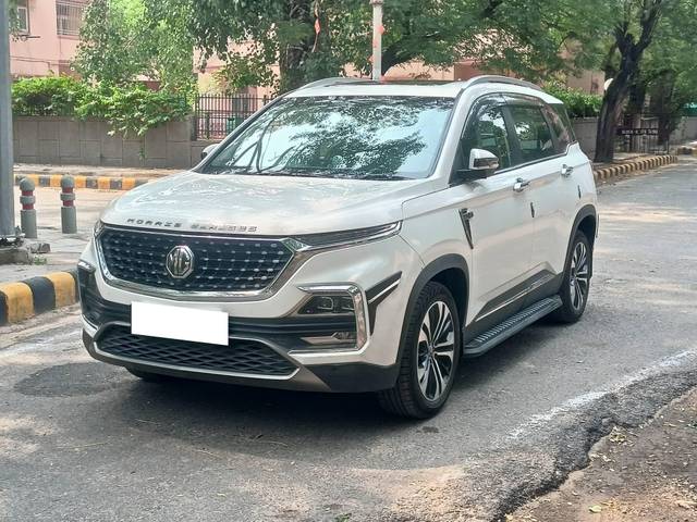 https://images10.gaadi.com/usedcar_image/4594955/original/processed_48cdc5d71da006bbc5309beea2594623.jpg?imwidth=6402