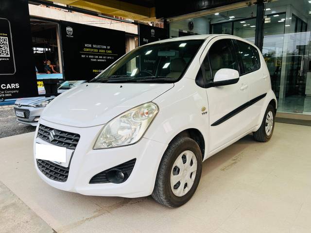 https://images10.gaadi.com/usedcar_image/4594986/original/processed_176198c79b23ccab0b78c338bf814c27.jpg?imwidth=6400