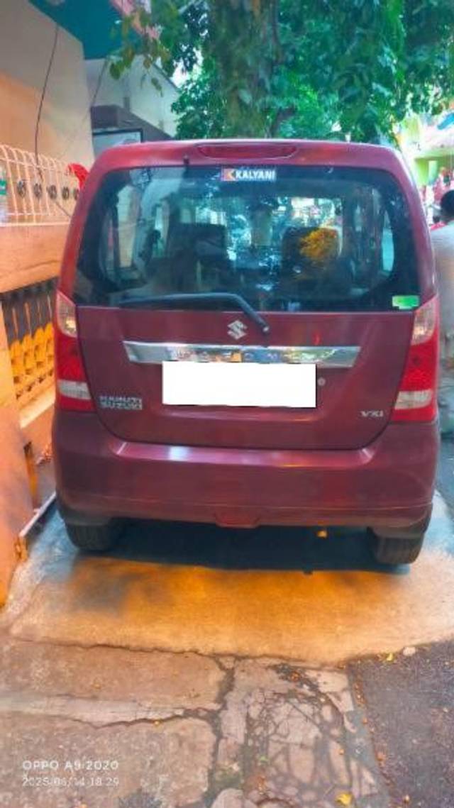 https://images10.gaadi.com/usedcar_image/4595014/original/processed_218aa060-78b9-4c9e-9ac6-8ee9262d7fc0.jpg?imwidth=6401