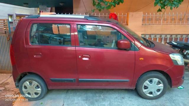 https://images10.gaadi.com/usedcar_image/4595014/original/processed_e0ac5631-b45d-436c-9f00-089fb488412d.jpg?imwidth=6402