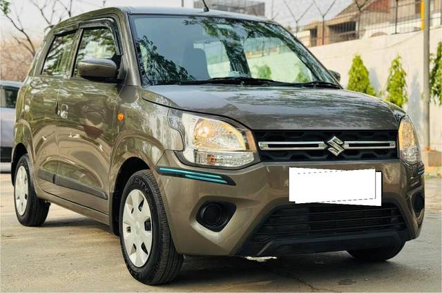 https://images10.gaadi.com/usedcar_image/4595016/original/processed_07cb03becb9c177187fa46d045cdb48d.jpg?imwidth=6400