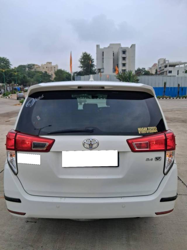 https://images10.gaadi.com/usedcar_image/4595027/original/processed_fe4dff8e1326a1245e6418d9ea27f985.jpg?imwidth=6401