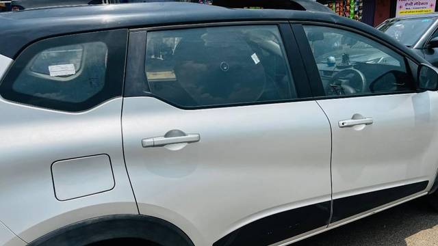 https://images10.gaadi.com/usedcar_image/4595035/original/processed_26b525ae-a03c-4058-a84b-573336fab085.jpeg?imwidth=6402