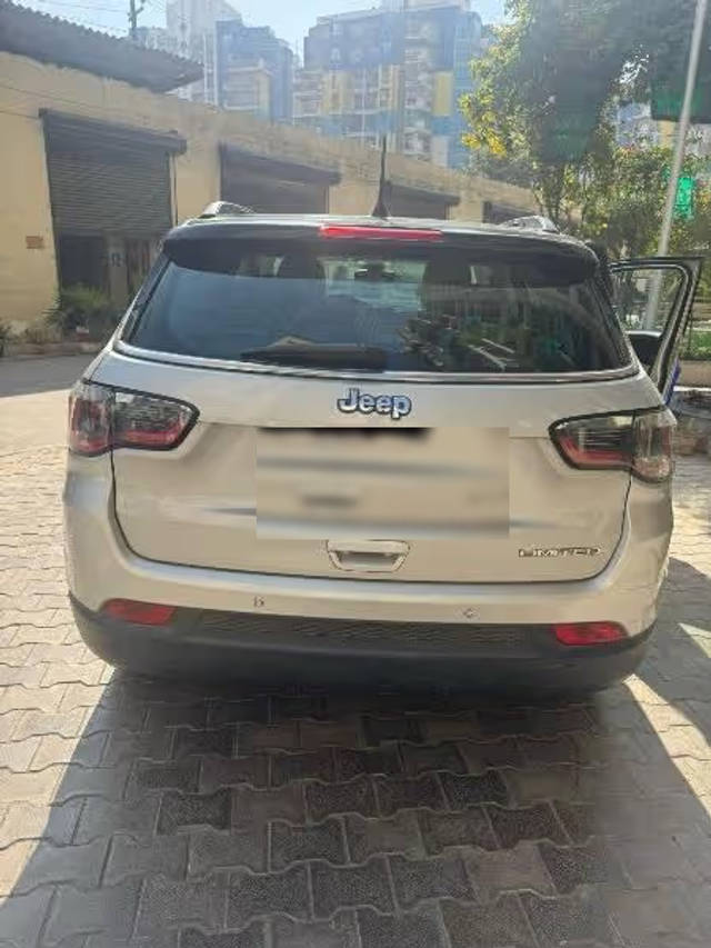 https://images10.gaadi.com/usedcar_image/4595040/original/5e16939e-3cda-4329-b3f4-f22114176949.png?imwidth=6402