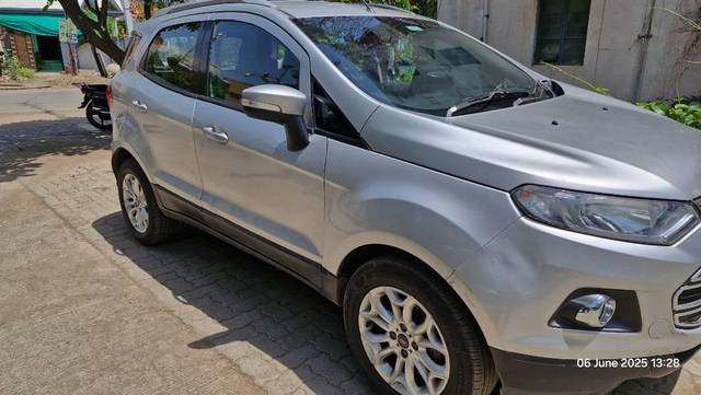 https://images10.gaadi.com/usedcar_image/4595048/original/processed_b00bc606-5e1b-4e88-94e1-9468fef7c354.jpg?imwidth=6401