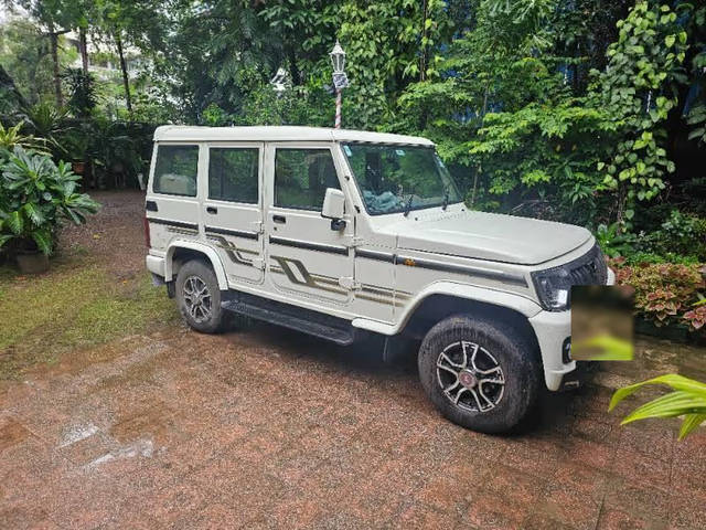 https://images10.gaadi.com/usedcar_image/4595057/original/52fc484e-01d2-4aca-88c3-cf3ddd23439b.png?imwidth=6400