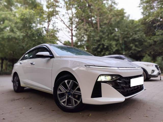 https://images10.gaadi.com/usedcar_image/4595064/original/processed_557ddad123a30951877fb41b33fe5c36.jpg?imwidth=6400
