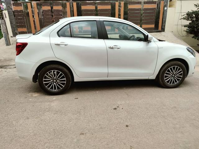 https://images10.gaadi.com/usedcar_image/4595071/original/459b4c79ae877ec6a15735012ae688b2.jpg?imwidth=6401