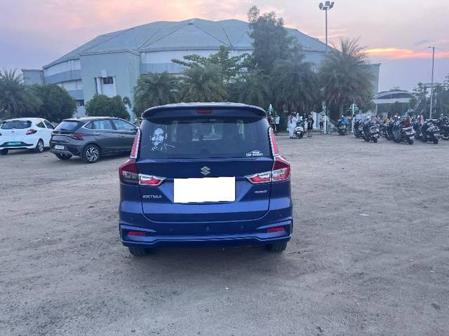 https://images10.gaadi.com/usedcar_image/4595082/original/processed_26924333-2df3-4901-9795-c38cffbd5a15.jpeg?imwidth=6402