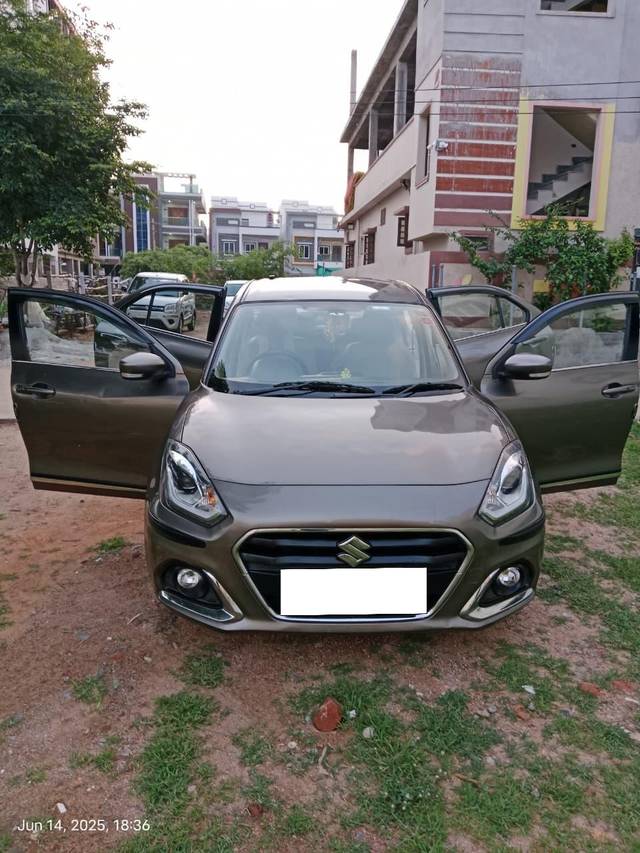 https://images10.gaadi.com/usedcar_image/4595151/original/processed_42b906cda63830ce9eb5fb3199519370.jpg?imwidth=6402