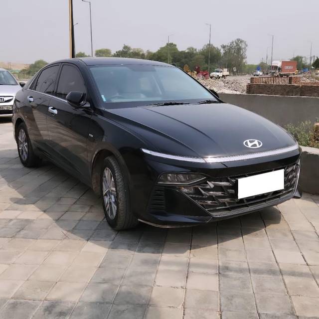 https://images10.gaadi.com/usedcar_image/4595170/original/processed_950abd5f-50a4-45ee-9070-897d4d46bbfc.jpg?imwidth=6400