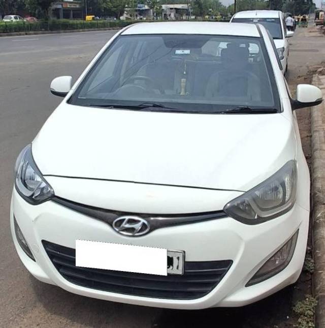 https://images10.gaadi.com/usedcar_image/4595188/original/processed_2a8f5baf-5052-4194-ae3d-432946138a24.jpg?imwidth=6402