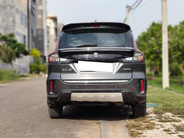 https://images10.gaadi.com/usedcar_image/4595200/original/processed_cf589e7ea8afc67c3f500adc72a2d38c.jpg?imwidth=6402