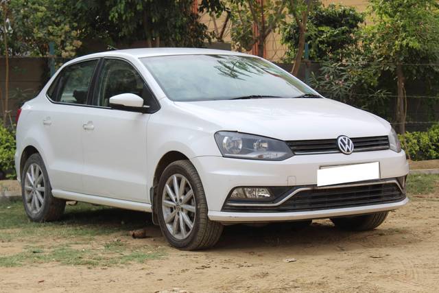 https://images10.gaadi.com/usedcar_image/4595208/original/processed_d187c5792121b16a7f8d094401e51f8e.JPG?imwidth=6400
