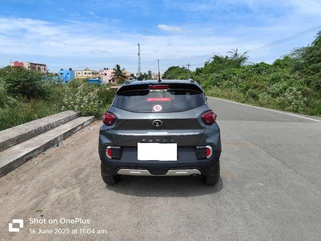 https://images10.gaadi.com/usedcar_image/4595215/original/processed_d4829199-9708-4582-860d-2e26f204310f.jpg?imwidth=6402