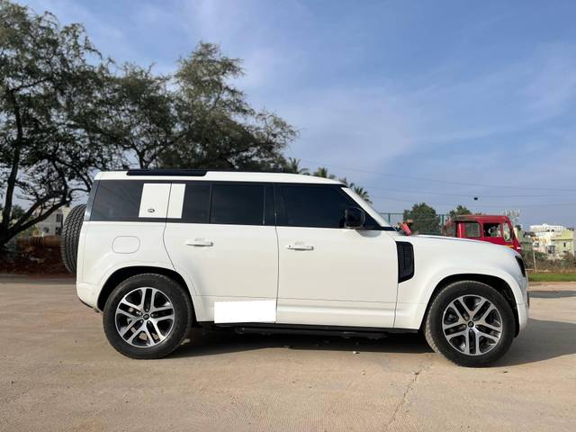 https://images10.gaadi.com/usedcar_image/4595221/original/processed_c7492b7f457322d006b294d77ec46faa.jpg?imwidth=6401