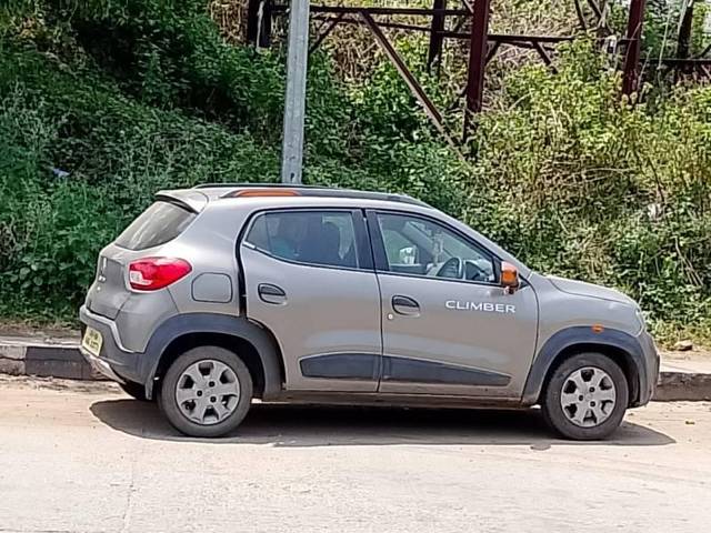 https://images10.gaadi.com/usedcar_image/4595222/original/processed_9713ccad-1a5e-480b-a68f-452fac9dce18.jpeg?imwidth=6401