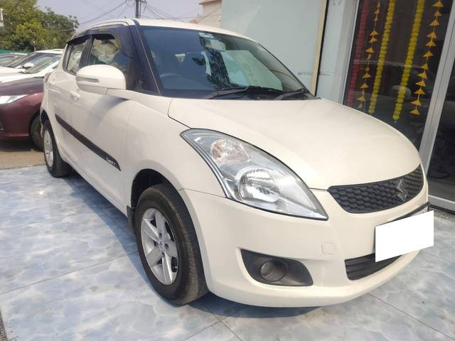 https://images10.gaadi.com/usedcar_image/4595230/original/processed_83852d8ca79f8c8edff353a439f86984.jpg?imwidth=6401
