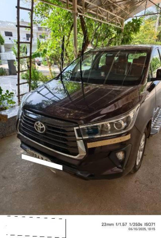 https://images10.gaadi.com/usedcar_image/4595249/original/processed_7c70f310-9860-4d32-9ce4-72593dce95dc.jpg?imwidth=6402