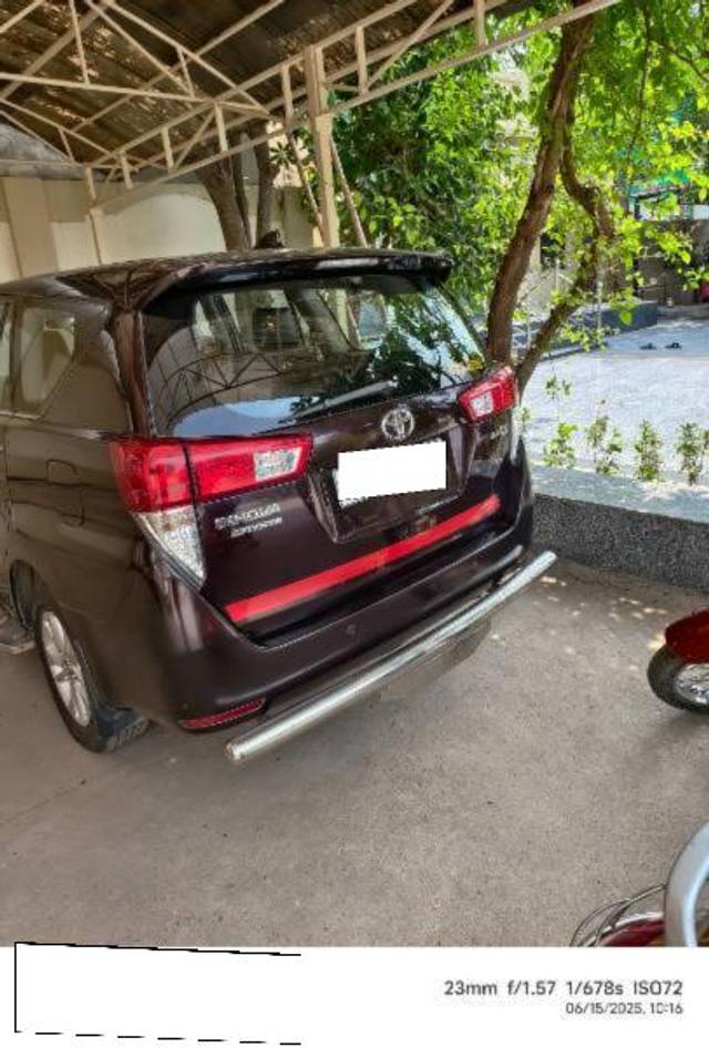 https://images10.gaadi.com/usedcar_image/4595249/original/processed_dd788f5f-fc61-4d14-b70a-4c63cdb6fdd0.jpg?imwidth=6401