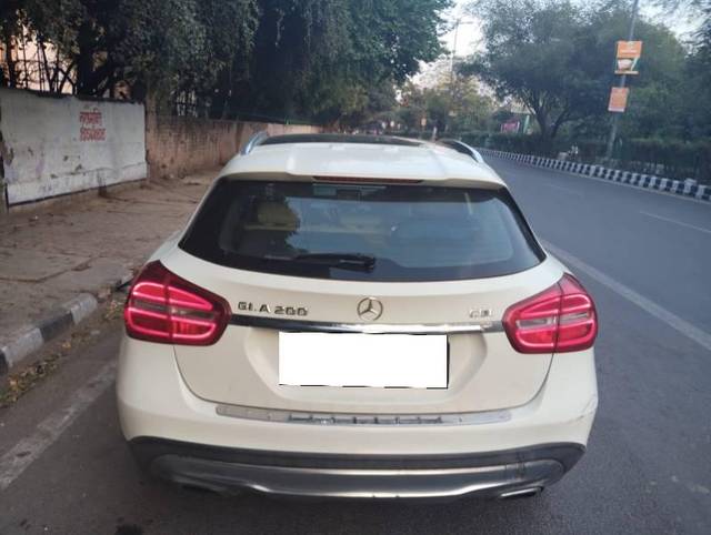 https://images10.gaadi.com/usedcar_image/4595304/original/processed_4f2b8fdc-6861-45e5-aa43-75eccba4afae.jpg?imwidth=6401