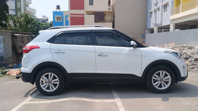 https://images10.gaadi.com/usedcar_image/4595335/original/processed_ac40600ed08748a0d8b7bb4cf45cc7f3.jpg?imwidth=6401
