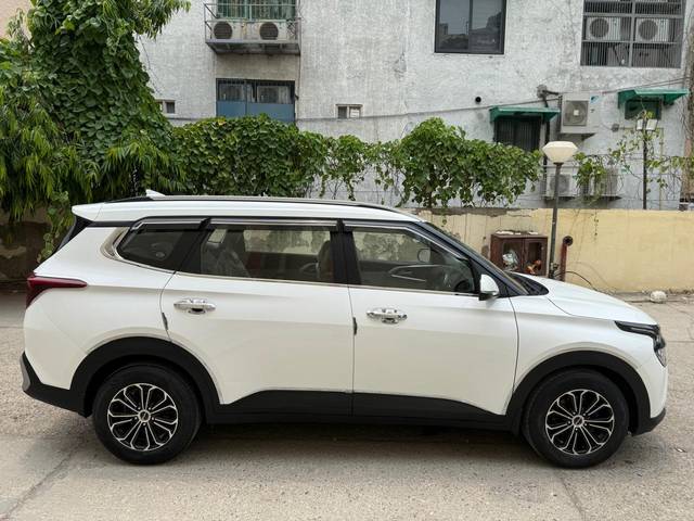 https://images10.gaadi.com/usedcar_image/4595340/original/27bfcffc387ca3bd5c99cde7ca454bd5.jpg?imwidth=6402