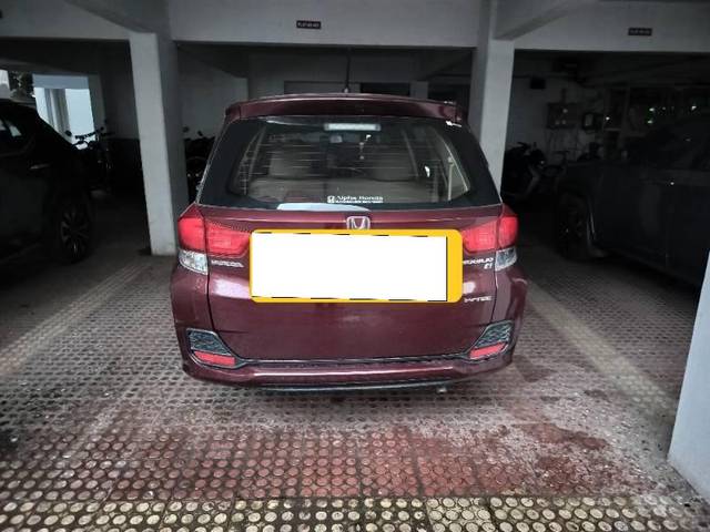 https://images10.gaadi.com/usedcar_image/4595341/original/processed_85f65f17-2d03-499c-b9cd-a8c494fc01db.jpg?imwidth=6401