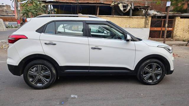 https://images10.gaadi.com/usedcar_image/4595367/original/processed_1a0a199e37df8d8b32db92125a0585f3.jpg?imwidth=6401